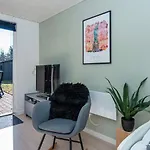 6 Person In Logstor-by Traum * Løgsted