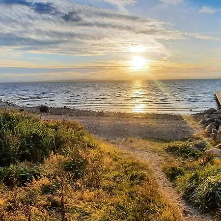 6 Person In Logstor-by Traum * Løgsted